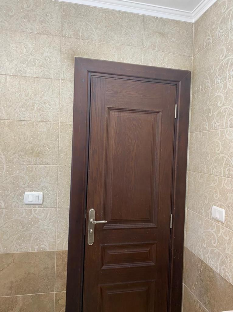 شقة في مدينتي 96 م2 للإيجار قانون جديد تشطيب سوبر لوكس 5,500 ج 