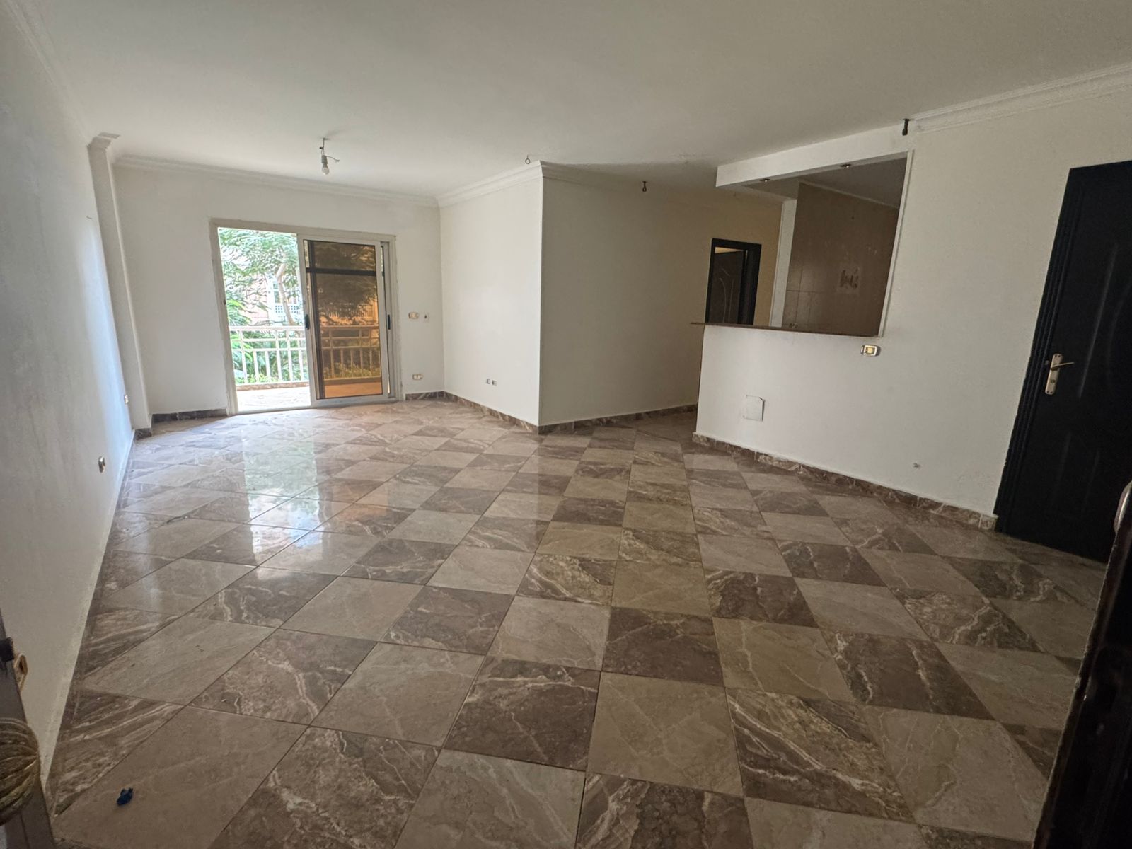 شقة في مدينتي 96 م2 للبيع كاش بحري على حديقة تشطيب خاص استلام فوري 4,850,000 ج 