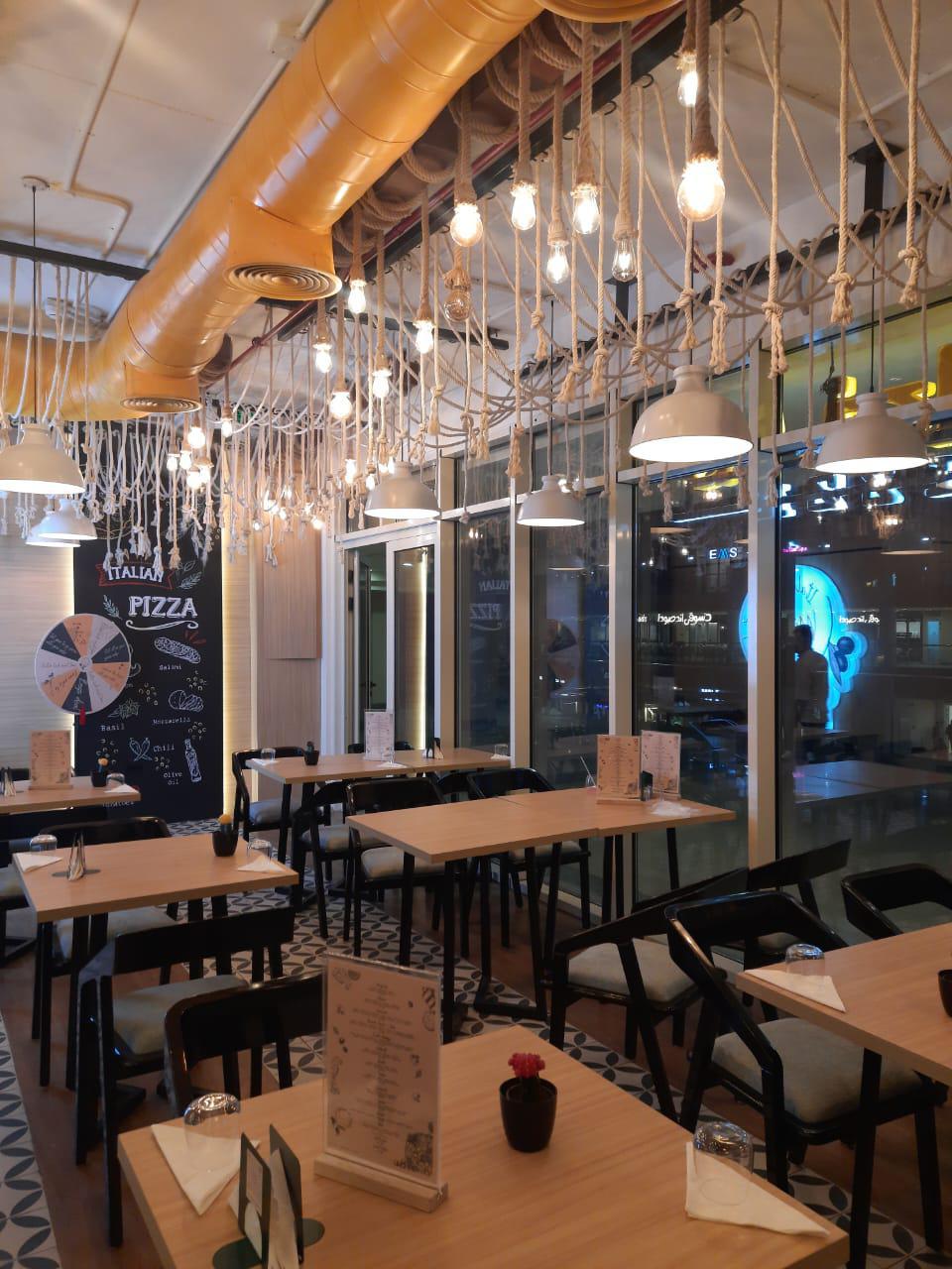 محل في الرحاب 70 م2 للإيجار قانون جديد تشطيب سوبر لوكس 90,000 ج 