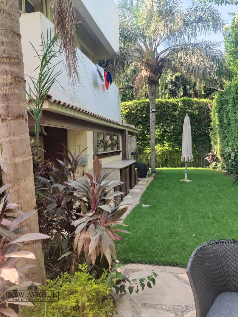 فيلا في الرحاب 520 م2 للبيع كاش بحري على حديقة تشطيب خاص استلام فوري 26,000,000 ج 