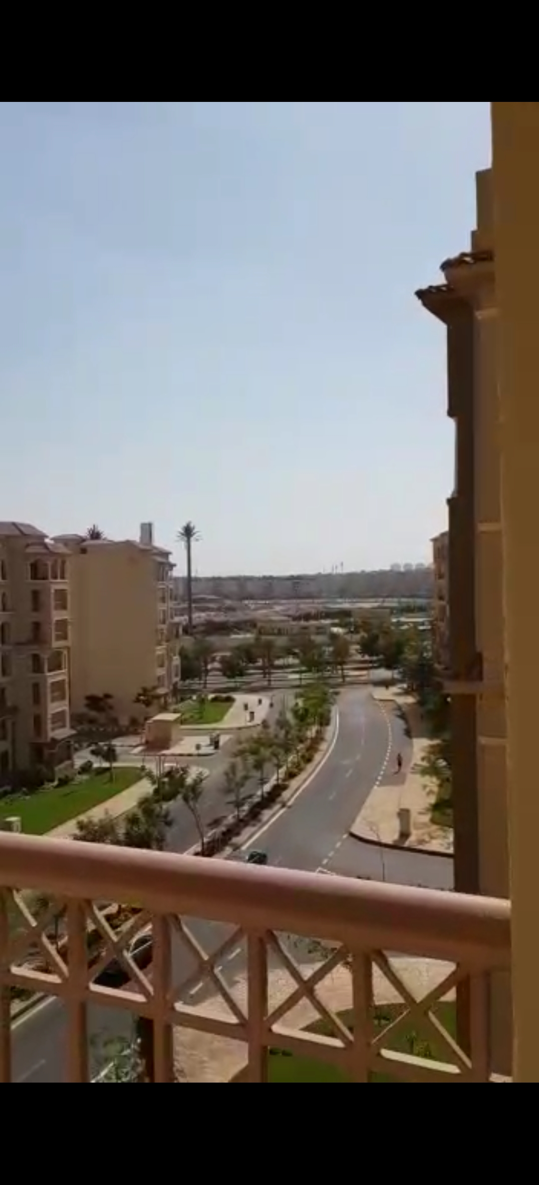 شقة في مدينتي 100 م2 للبيع كاش على حديقة صغيرة استلام فوري 5,000,000 ج 